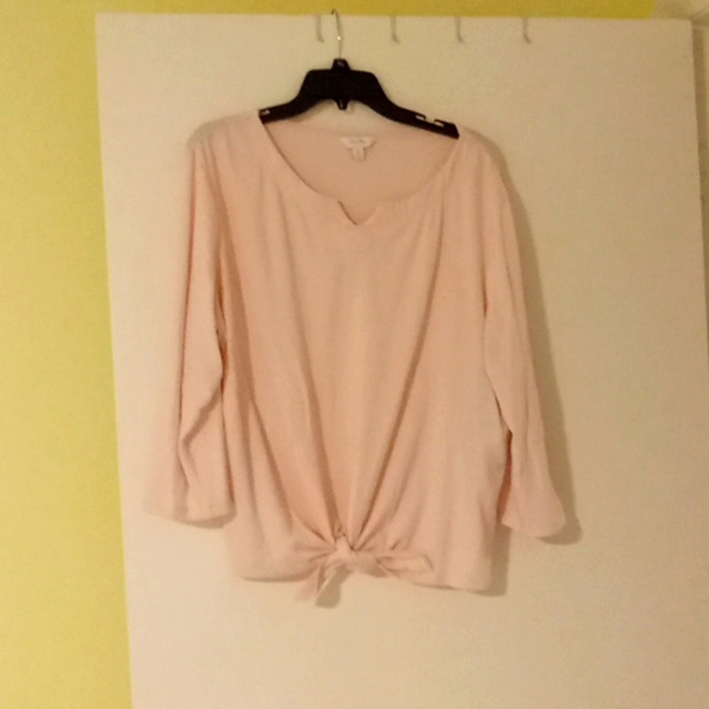 Women's 3/4" sleeve pull over stylish top